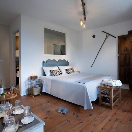 Serravalle delle Langhe Cascina Brichat Alta Langa Bed & Breakfast エクステリア 写真