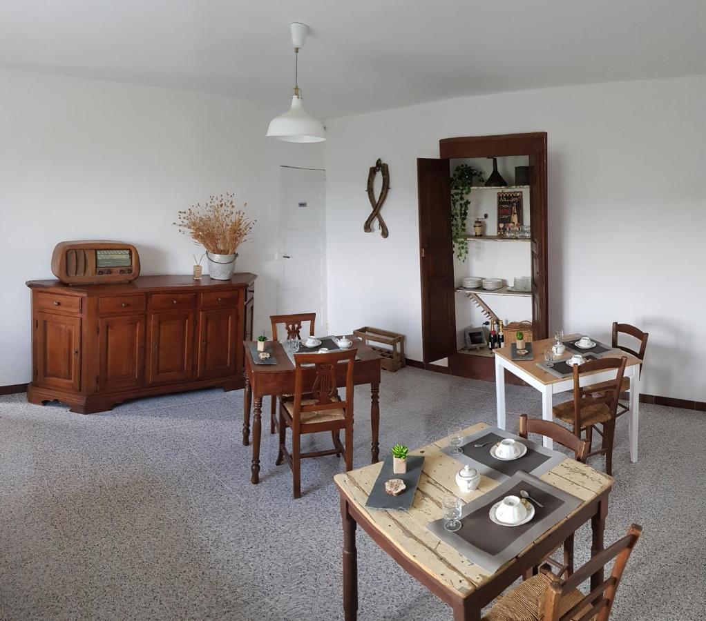 Cascina Brichat Alta Langa Serravalle delle Langhe エクステリア 写真