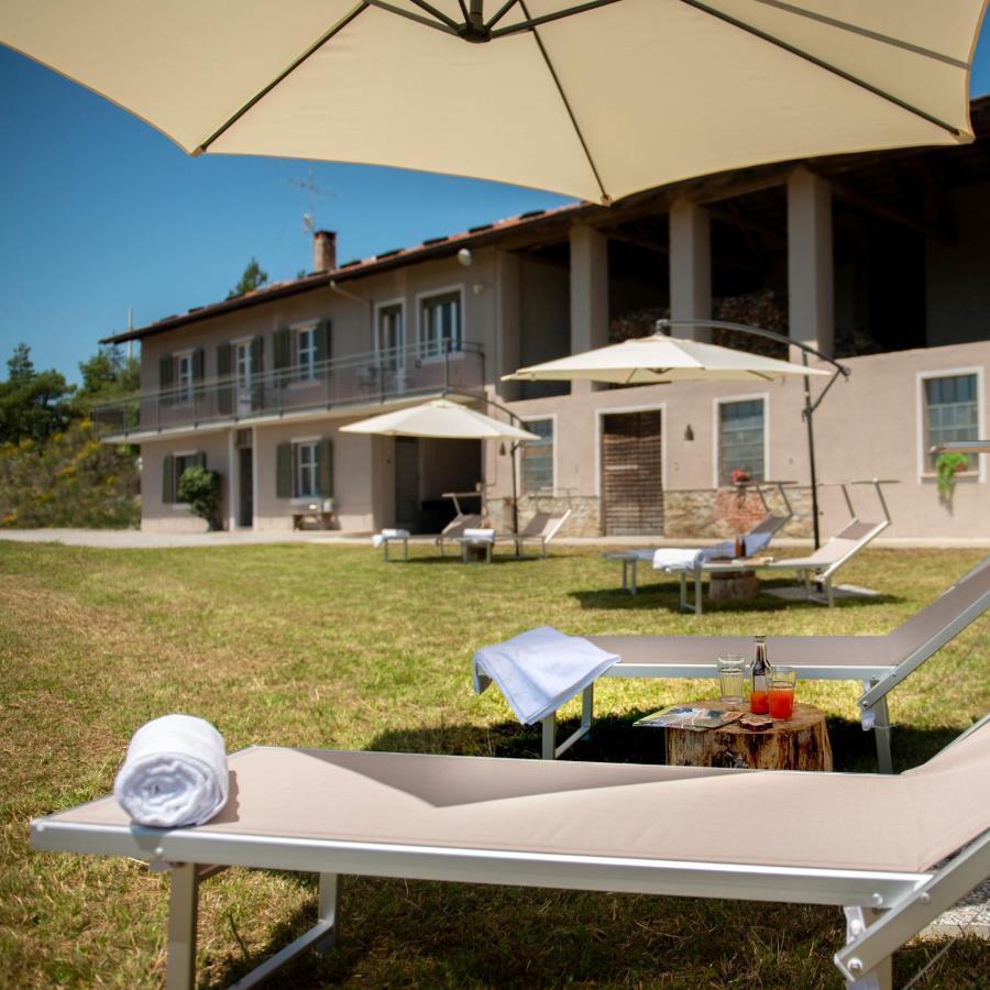 Serravalle delle Langhe Cascina Brichat Alta Langa Bed & Breakfast エクステリア 写真