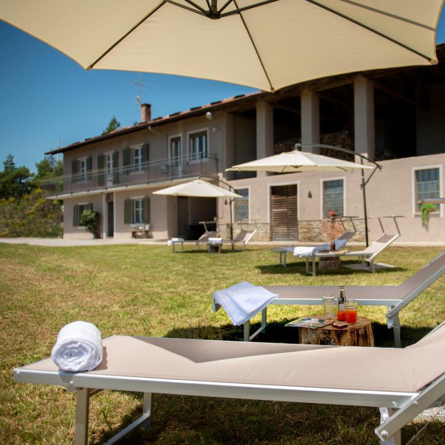 Cascina Brichat Alta Langa Serravalle delle Langhe エクステリア 写真