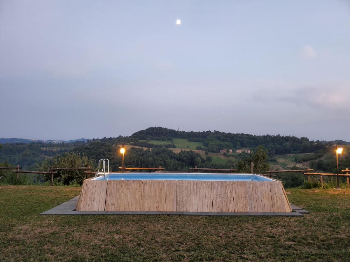 Serravalle delle Langhe Cascina Brichat Alta Langa Bed & Breakfast エクステリア 写真