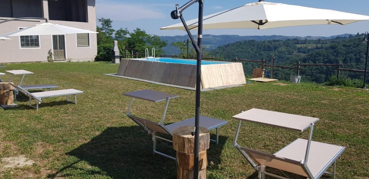 Serravalle delle Langhe Cascina Brichat Alta Langa Bed & Breakfast エクステリア 写真